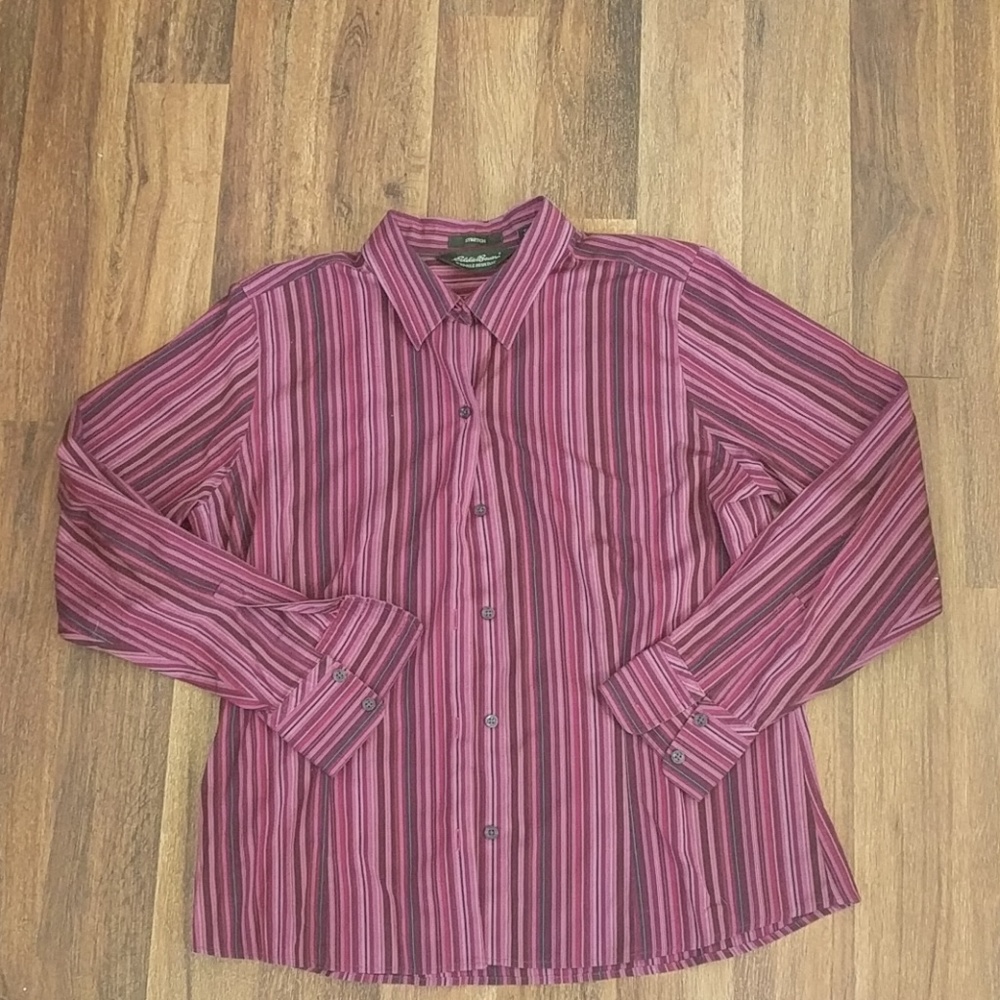 Beautiful Eddie Bauer button up shirt
